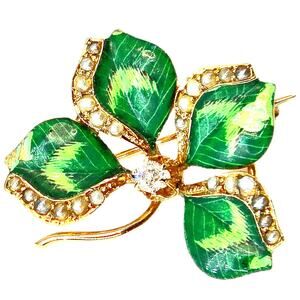 Vintage seed pearl enamel diamond 4 leaf clover brooch